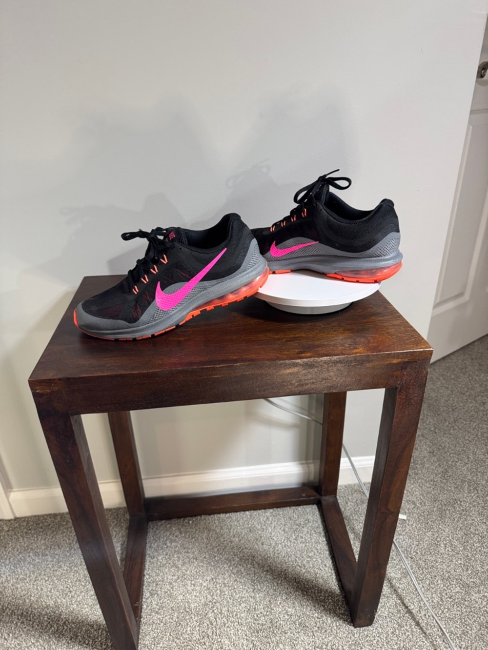 listing-status-banner